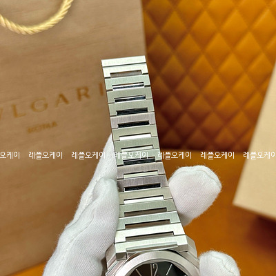 da91a140c4d382f59f6fa8f698d3382a_1696501286_12.jpg