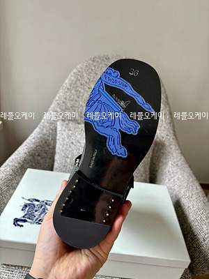 a7e308bcd6bb396ecd3e0e5a2dbec9be_1699680040_07.jpg