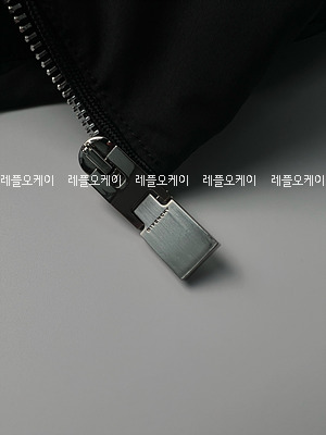 d8ba116671c14cc70a6e2ec60141e29d_1700801149_04.jpg