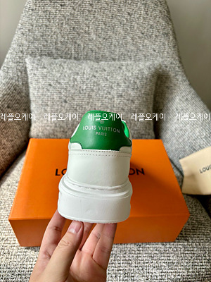 d8ba116671c14cc70a6e2ec60141e29d_1700808745_03.jpg