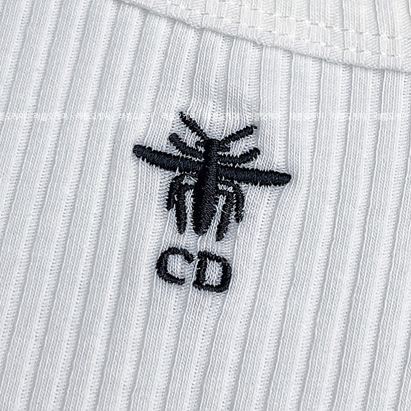 d44339fe1ffb3d65a67bbe3afedfd198_1748055893_24.jpg