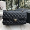 샤넬 클래식 미듐 25cm 캐비어