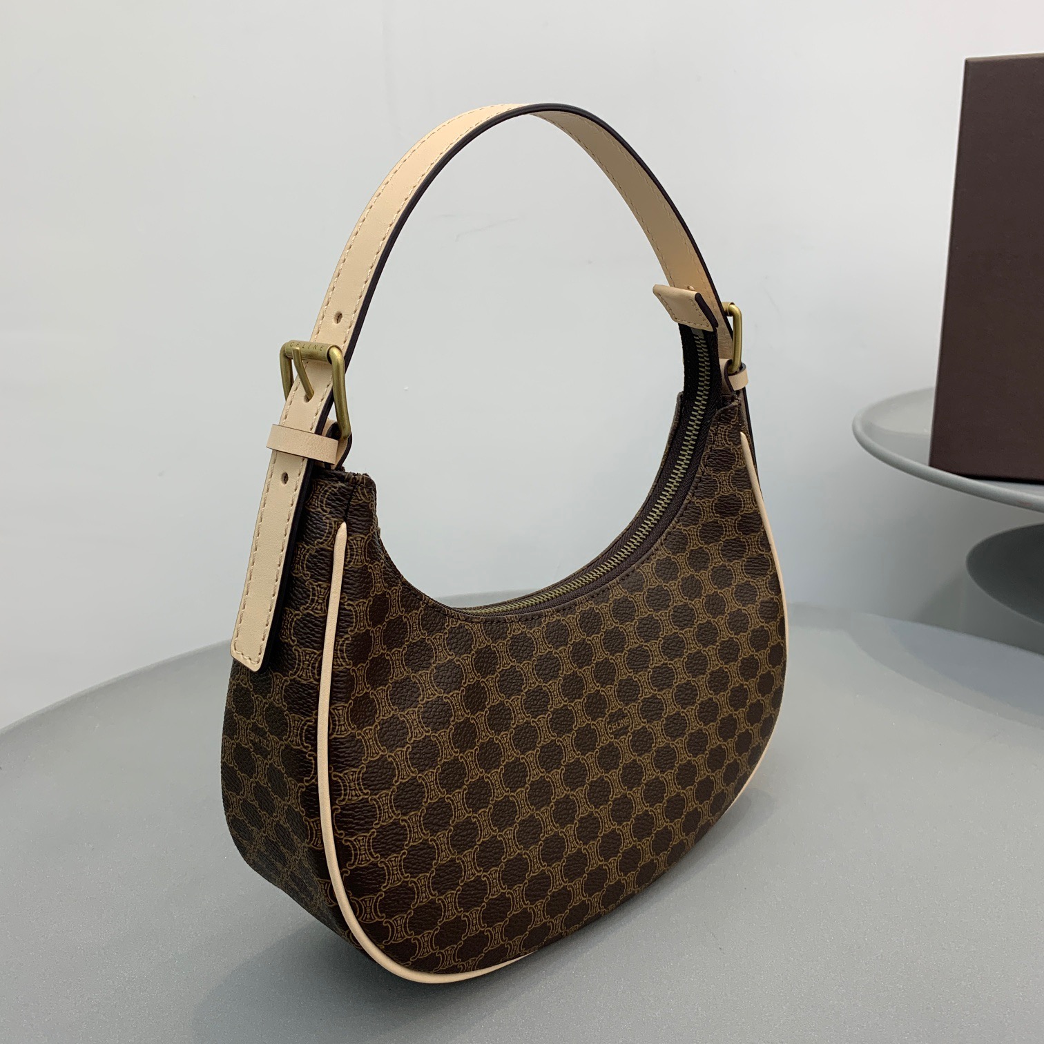 셀린느 Macadam Shoulder Bag