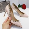 발렌티노 락스터드 힐 8.5cm