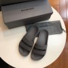 발렌시아가 POOL SLIDE 샌들 