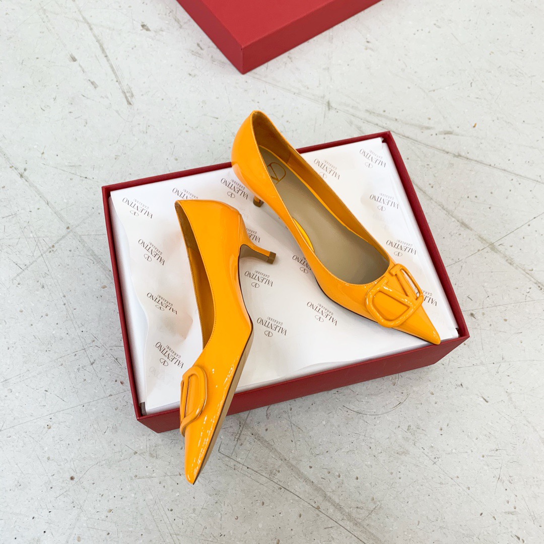 발렌티노 브이로고 펌프스 4.5cm