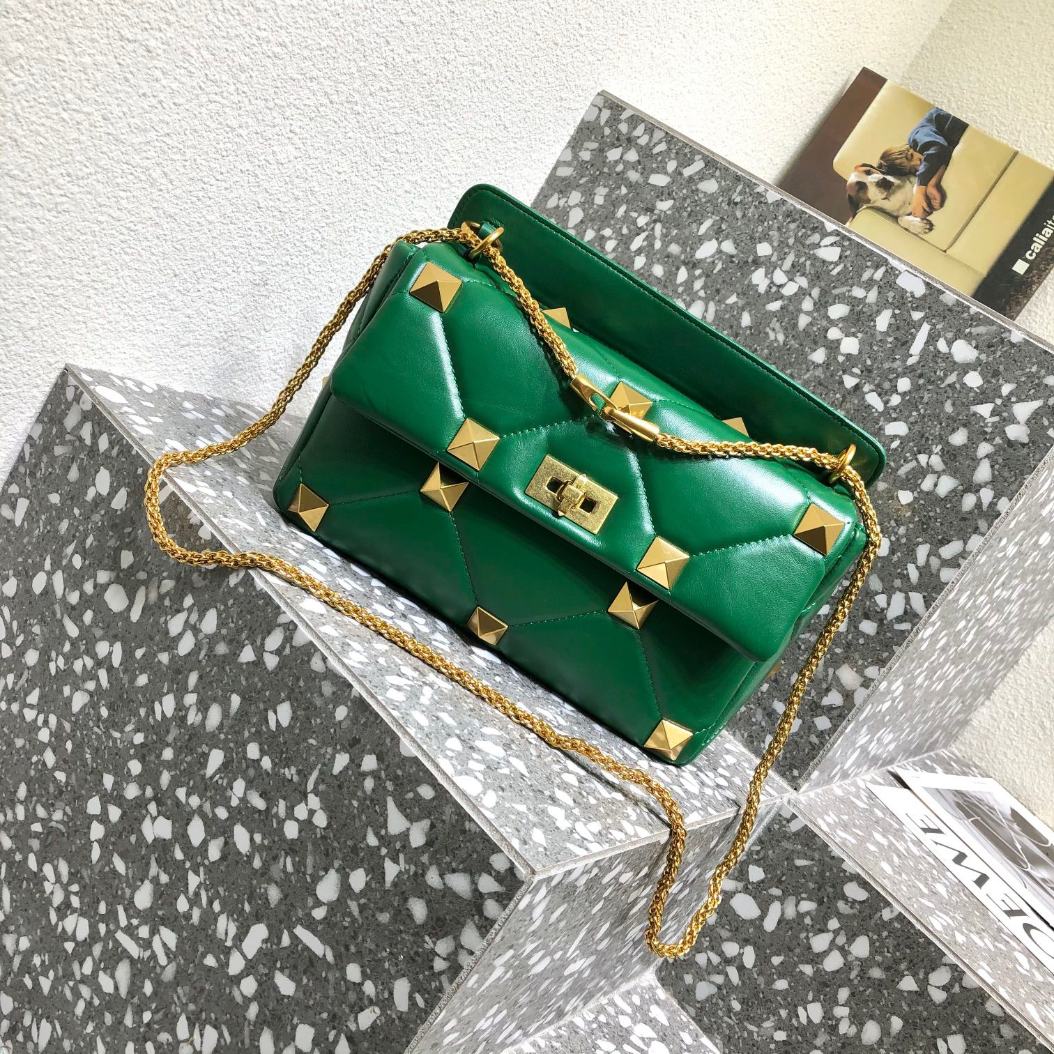 발렌티노 로만 스터드 체인백 25cm