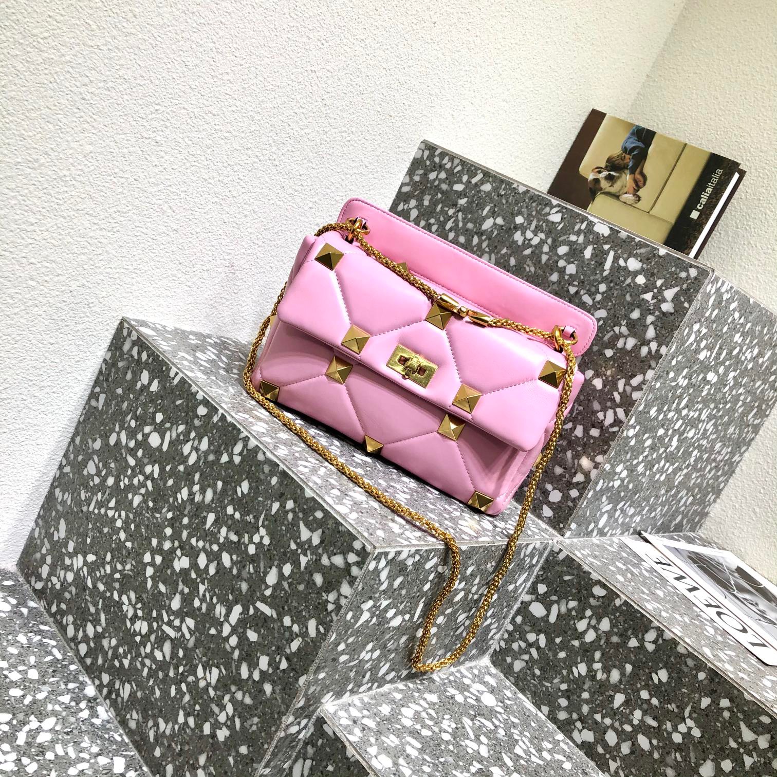 발렌티노 로만 스터드 체인백 30cm