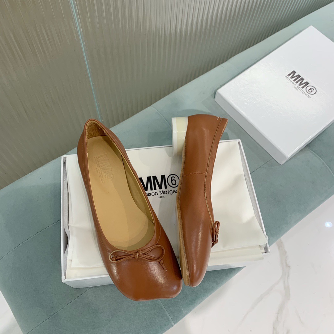 메종마르지엘라 MM6 발레리나 펌프스 2.5cm