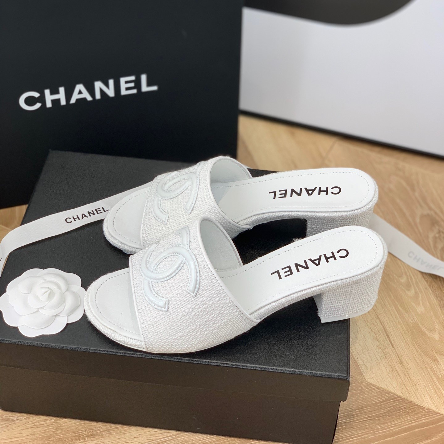 샤넬 트위드 CC 로고 뮬 4cm