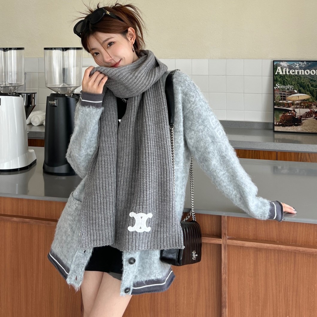 셀린느 울 목도리