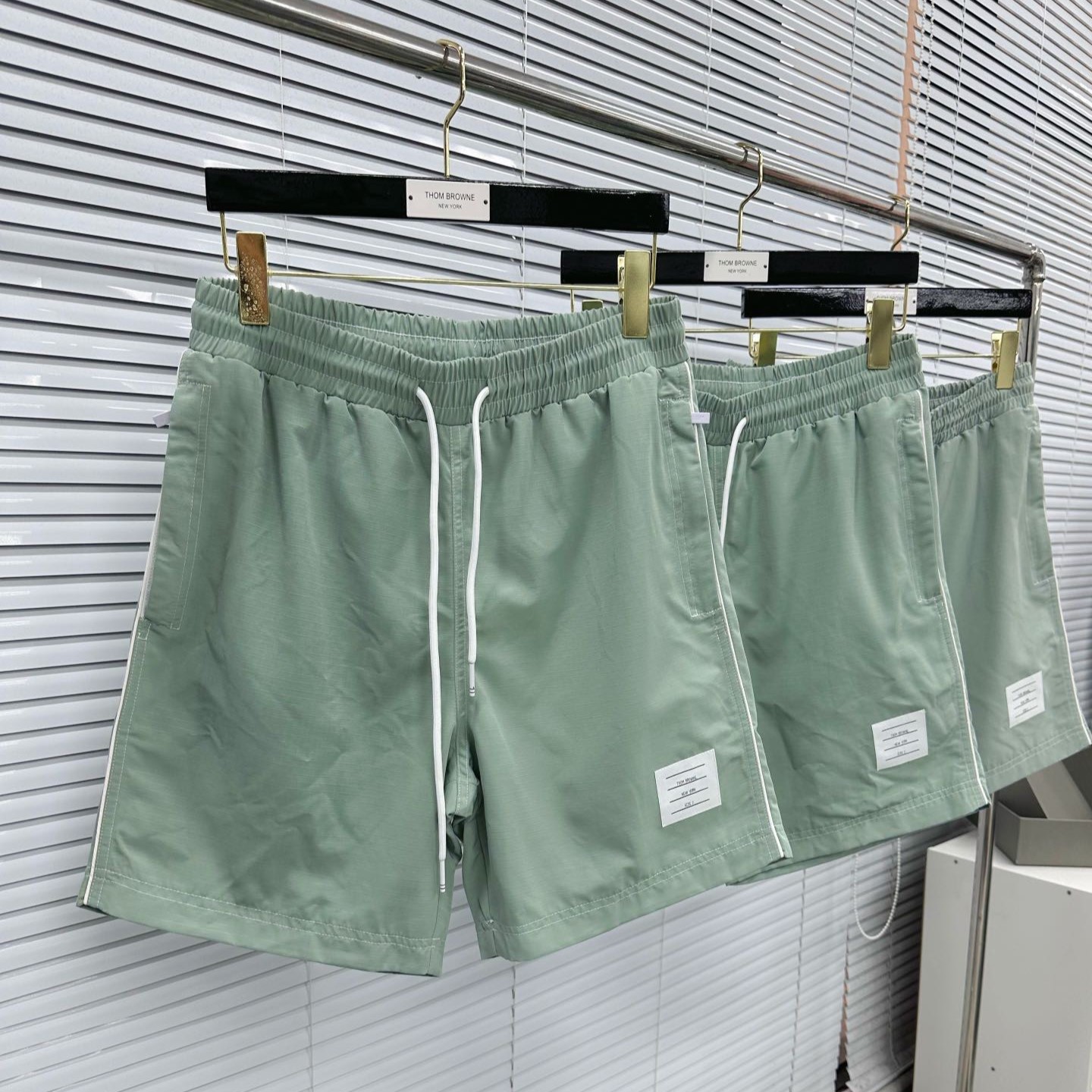 톰브라운 쇼츠