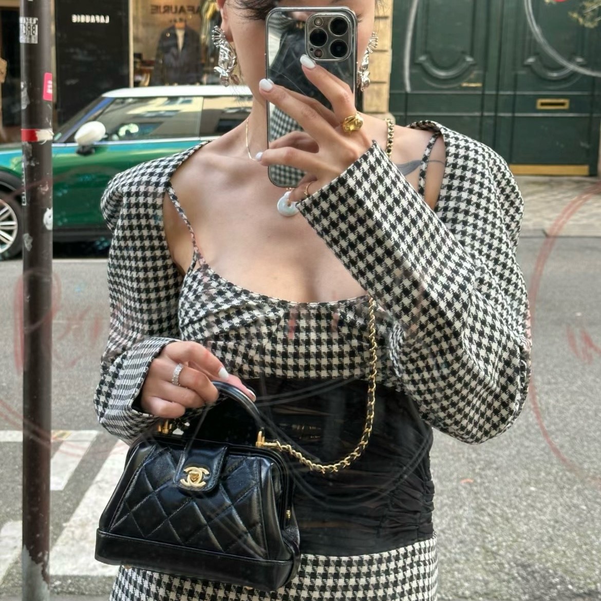샤넬  mini BAG WITH TOP HANDLE